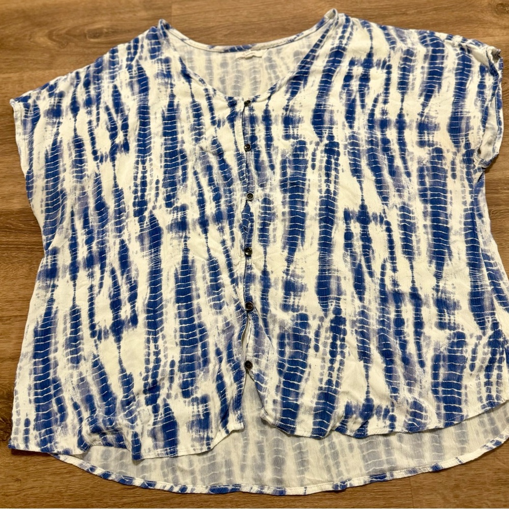 Maurices Blue and White Button-Down Blouse